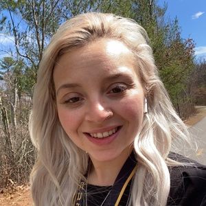 Meet your Posher, Brittney